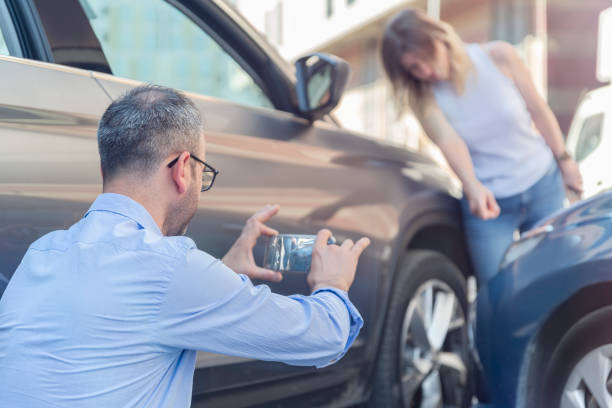 Professional Full Coverage Car Insurance technician working in Richmond, IL